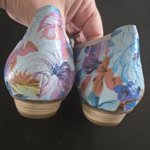 DORKING Floral Ballet Flats - Picture 13 of 14